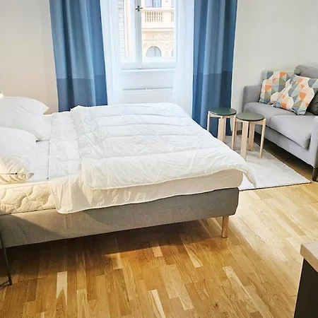 New Town Feel-at-home By Rentez * Praga