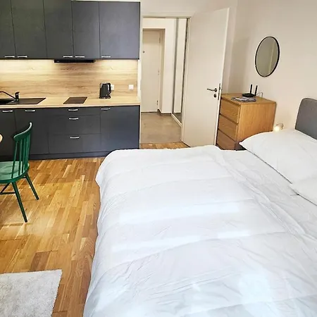 Appartamento New Town Feel-at-home By Rentez